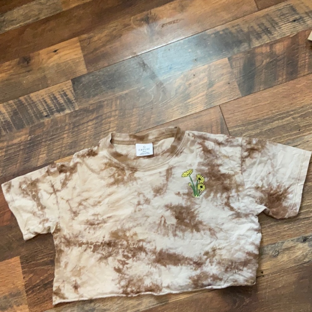 cropped graphic T-shirt from Empyre